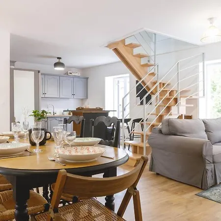 La Maison D'elise - Au Coeur Du Village Ferienhaus *